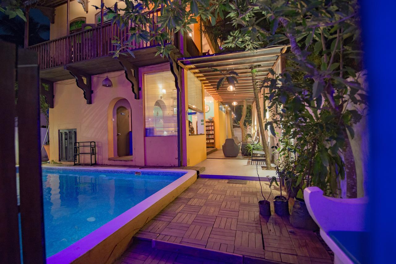 Waters Boutique Hotel By Spectrum Holiday GOA ภายนอก รูปภาพ