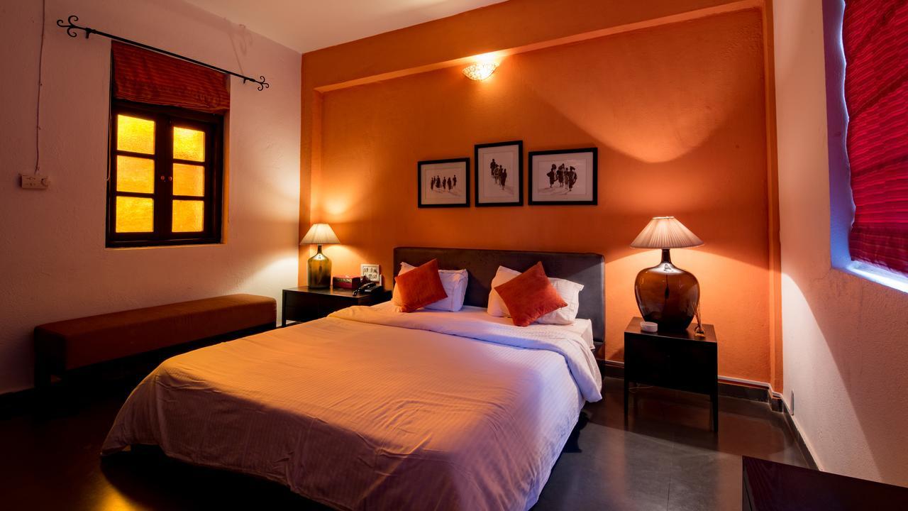 Waters Boutique Hotel By Spectrum Holiday GOA ภายนอก รูปภาพ