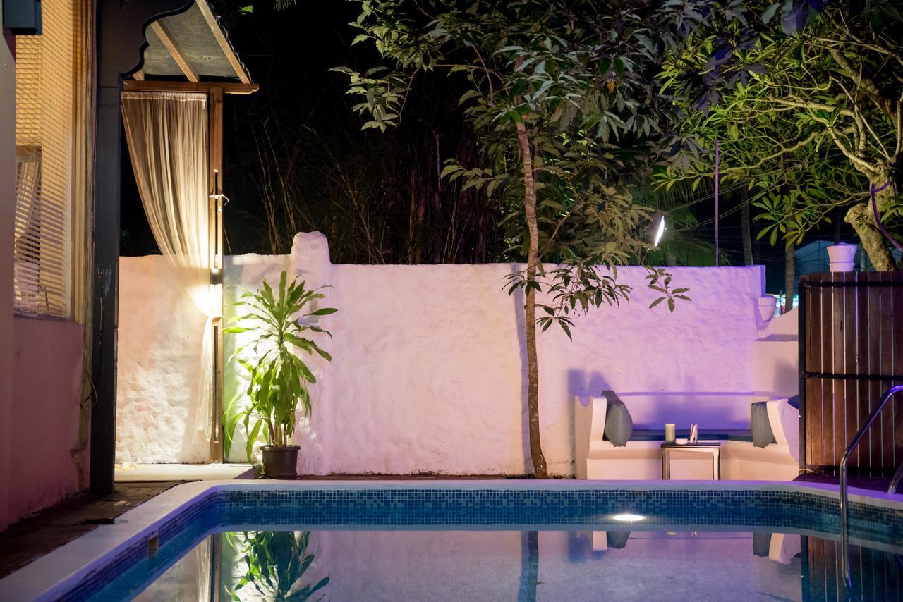 Waters Boutique Hotel By Spectrum Holiday GOA ภายนอก รูปภาพ