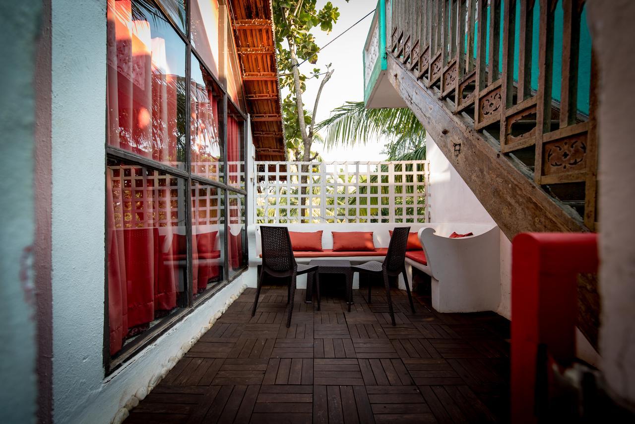 Waters Boutique Hotel By Spectrum Holiday GOA ภายนอก รูปภาพ