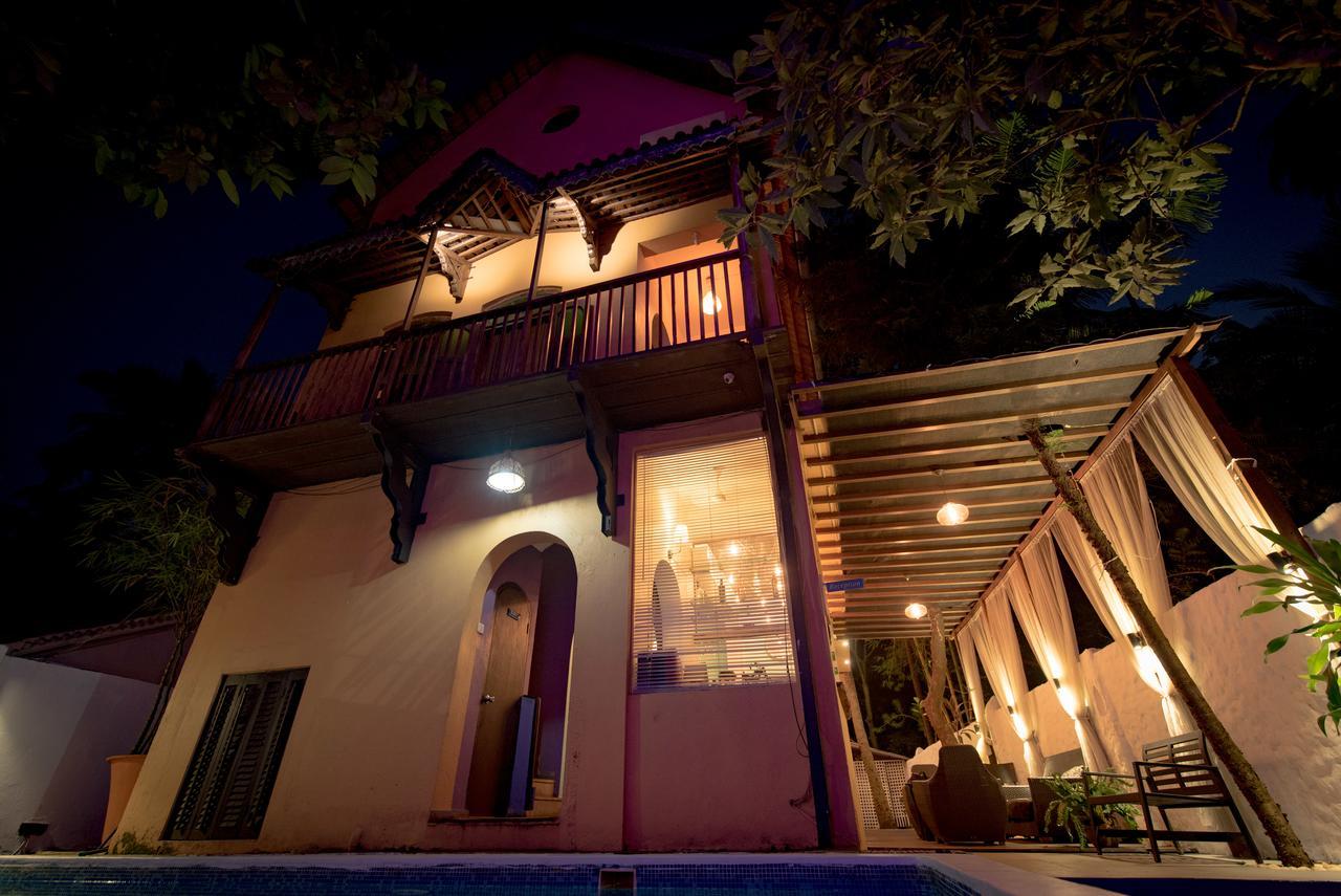Waters Boutique Hotel By Spectrum Holiday GOA ภายนอก รูปภาพ